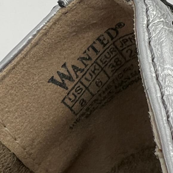 ModCloth Silver Metallic Wingtip Faux Leather Wingtip Oxford Shoes Size 8 - Picture 4 of 5